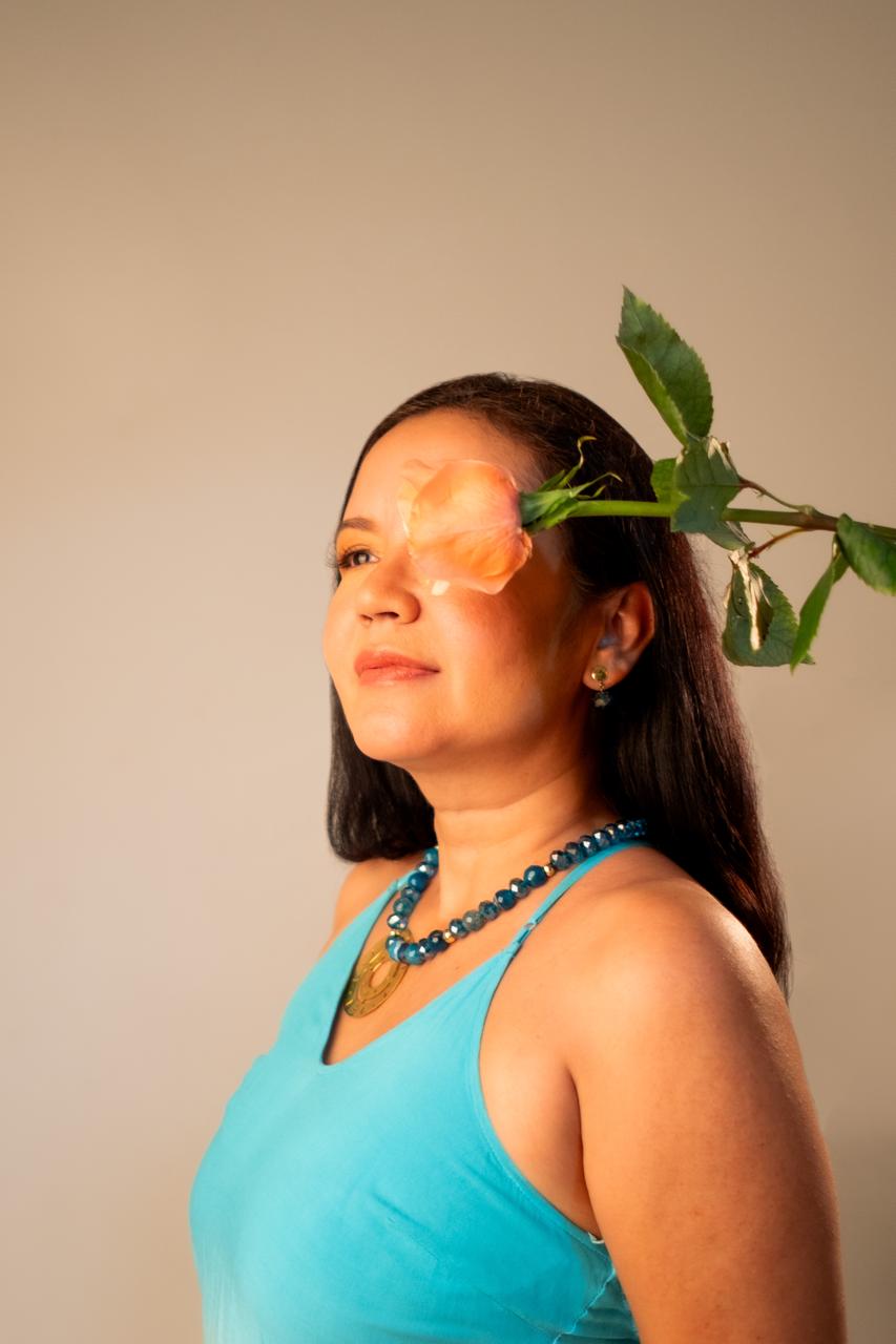 Erika Montilla - Escritora y poeta colombiana, autora de Bailando con el dolor